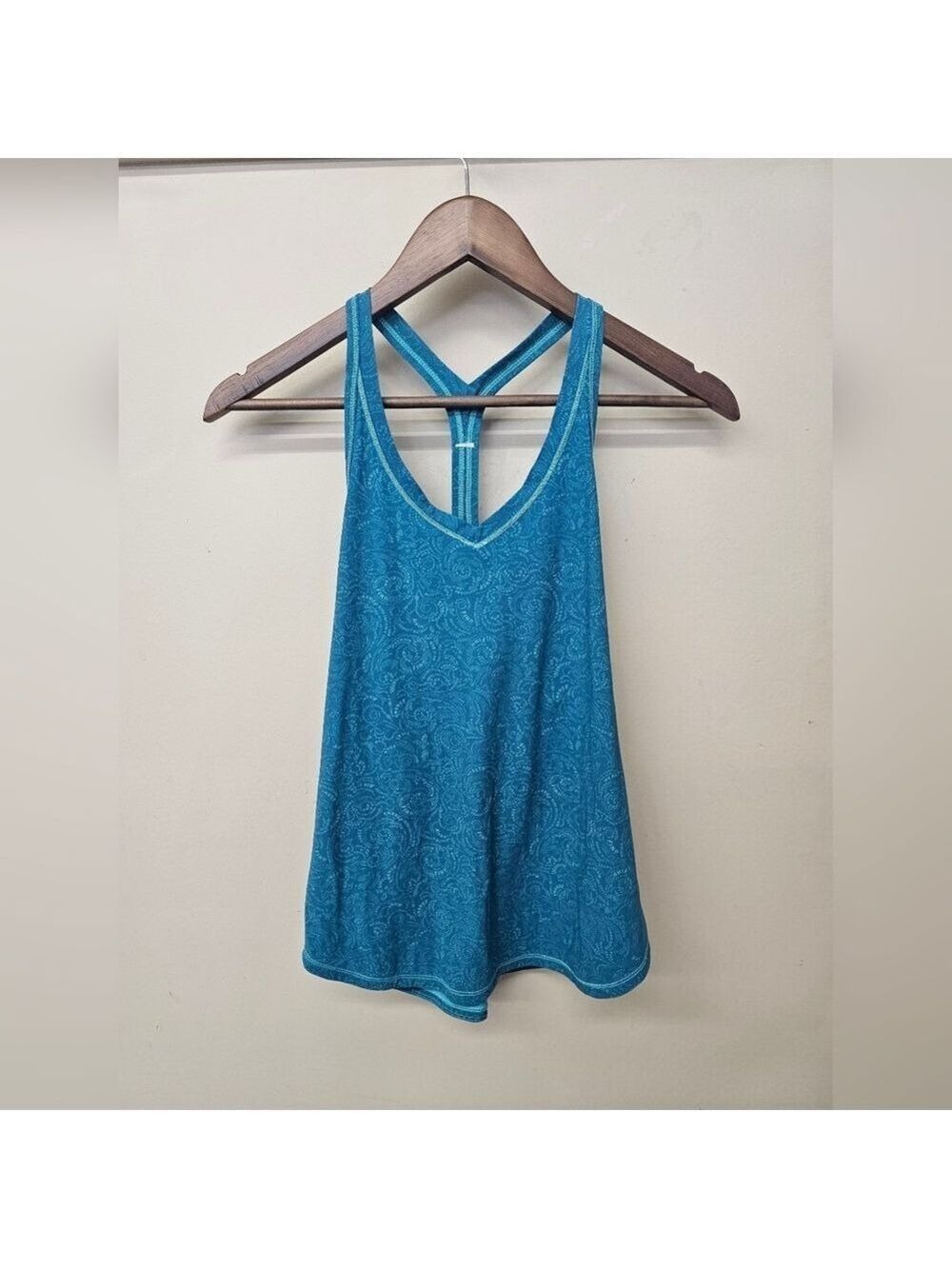 Lululemon Fast Lane Singlet - Picture 6 of 14
